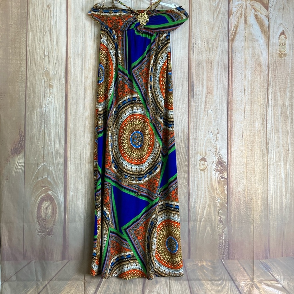 💵ForeverCute Tie Neck Halter Maxi Dress Size Small